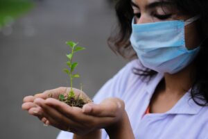 マスク蒸れによる肌荒れの対策は何ですか？