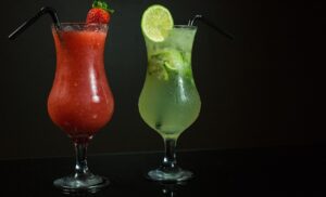 夏の飲み物でおすすめの甘くない選択肢は？