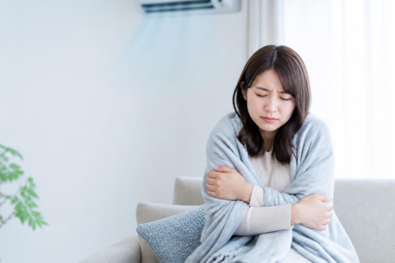 冷房病と肩こりが気になるときの対策は？